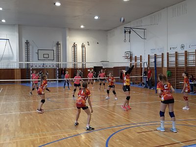 74445100_3367783499929292_192108