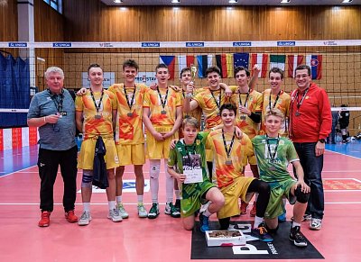 81446126_3551528331554807_477622