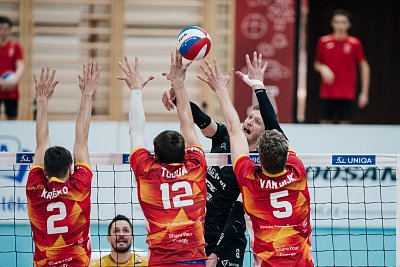 1B1B9358-1EF1-4807-BB9D-66589286A9D7