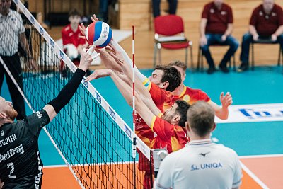 1B281CFA-21A5-41F9-A700-4C0C73B6BEE9