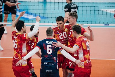 36603CB1-BD99-42B3-B09D-2929B5F1D22C