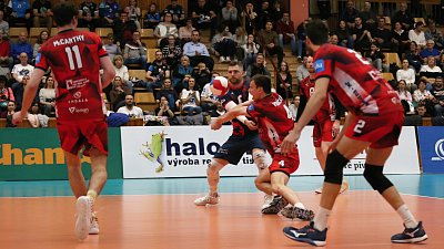 131_kladno_lvipraha3_2_volejbal_boh