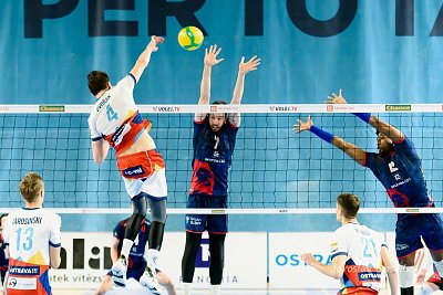 2024-01-06_170000_DC5_0351